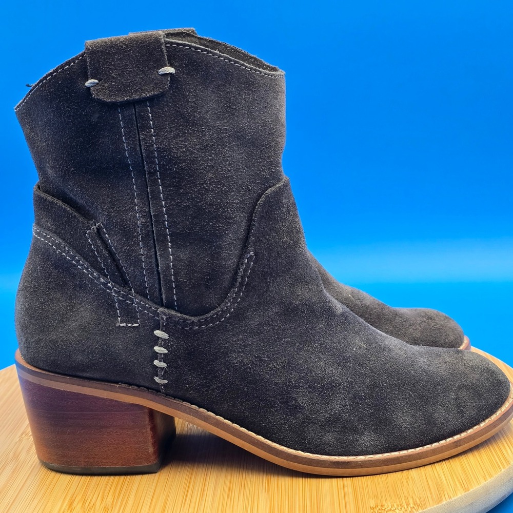 Dolce Vita Gray Suede Western Ankle Boots Almond Toe Block Heel Size 7.5‎